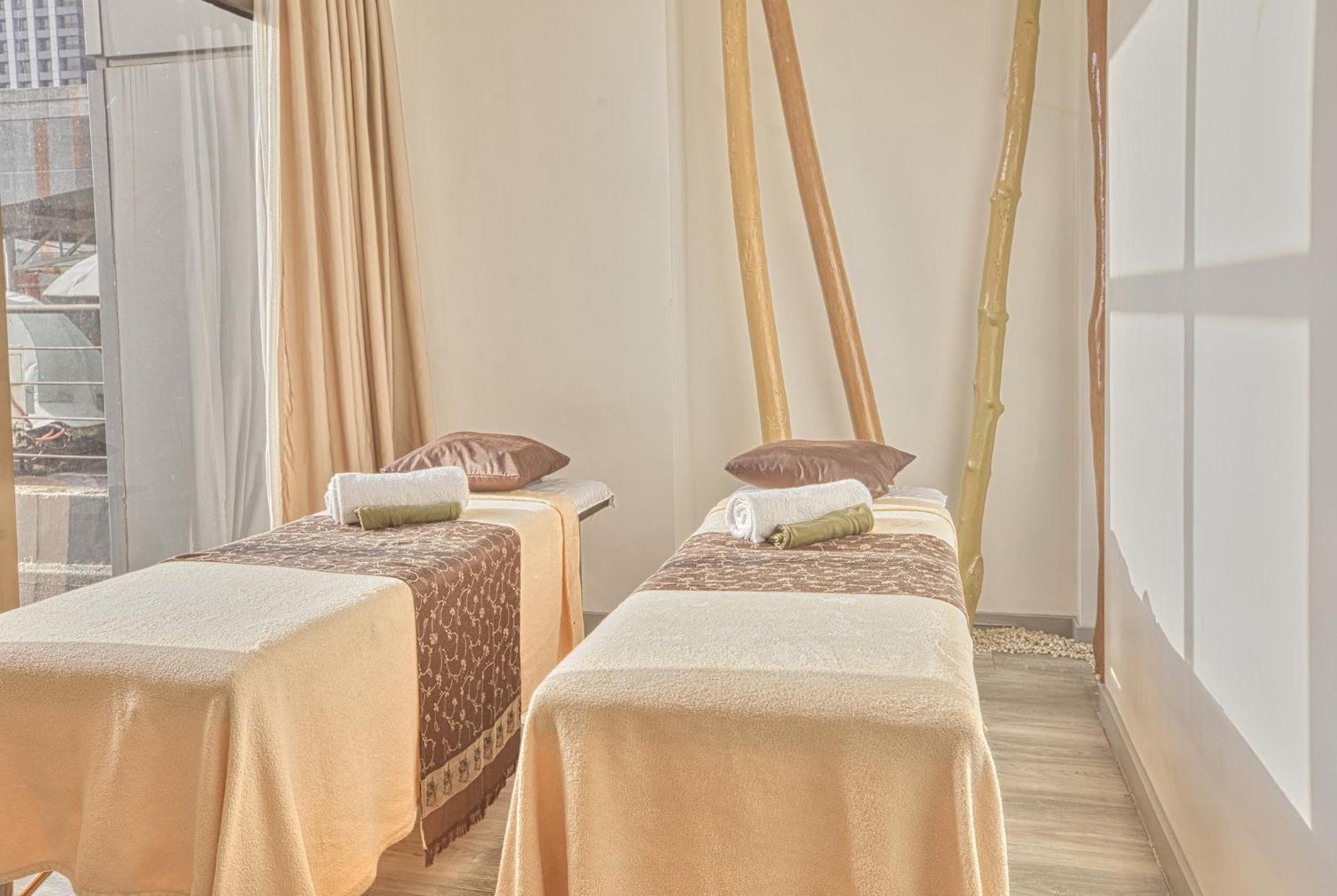 Holiday Inn & Suites Manila Galleria By Ihg Pasig City Εξωτερικό φωτογραφία